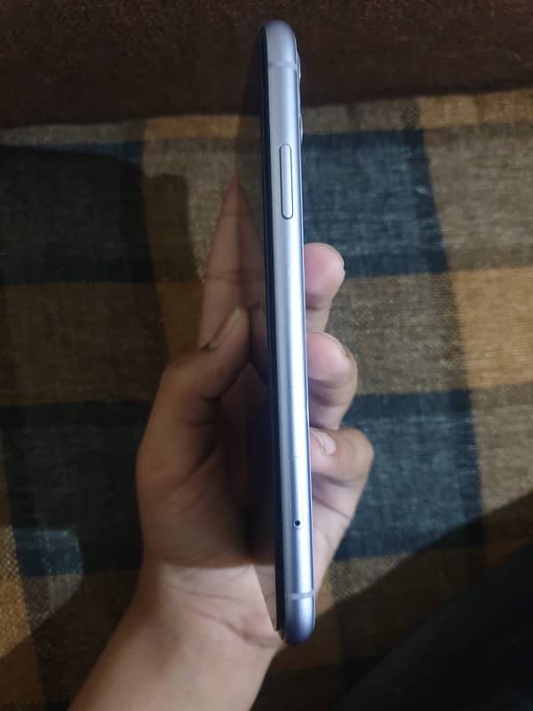 Iphone 11 64gb non pta 8