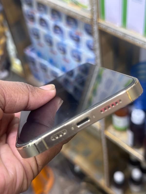 IPHONE 13 PRO MAX 25gb NON PTA JV {WITH BOX} 2