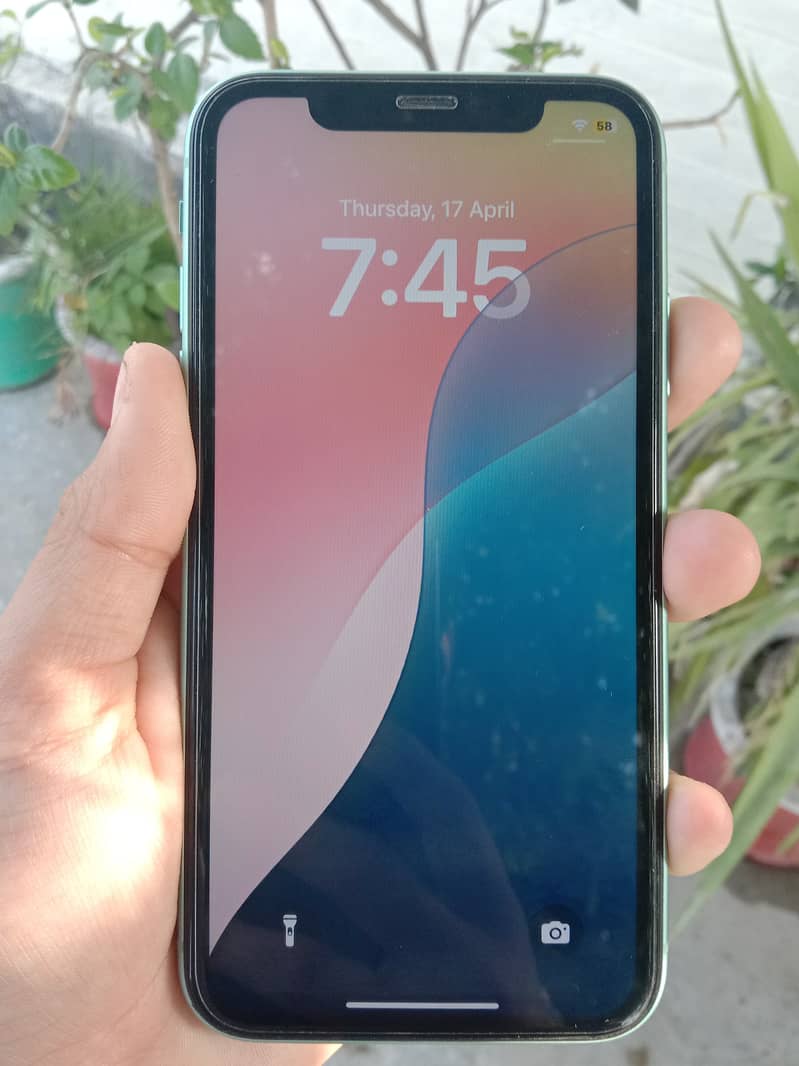 Iphone 11 all okay good condition 9.5/10 all okay no issue 64 gb 90%bh 5