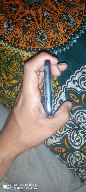 Redmi note 9 pro 6 128 only mobile or original charge ha 3
