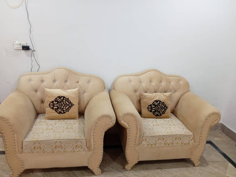 Molty foam use,brand new sofa,3+1+1 seats 4