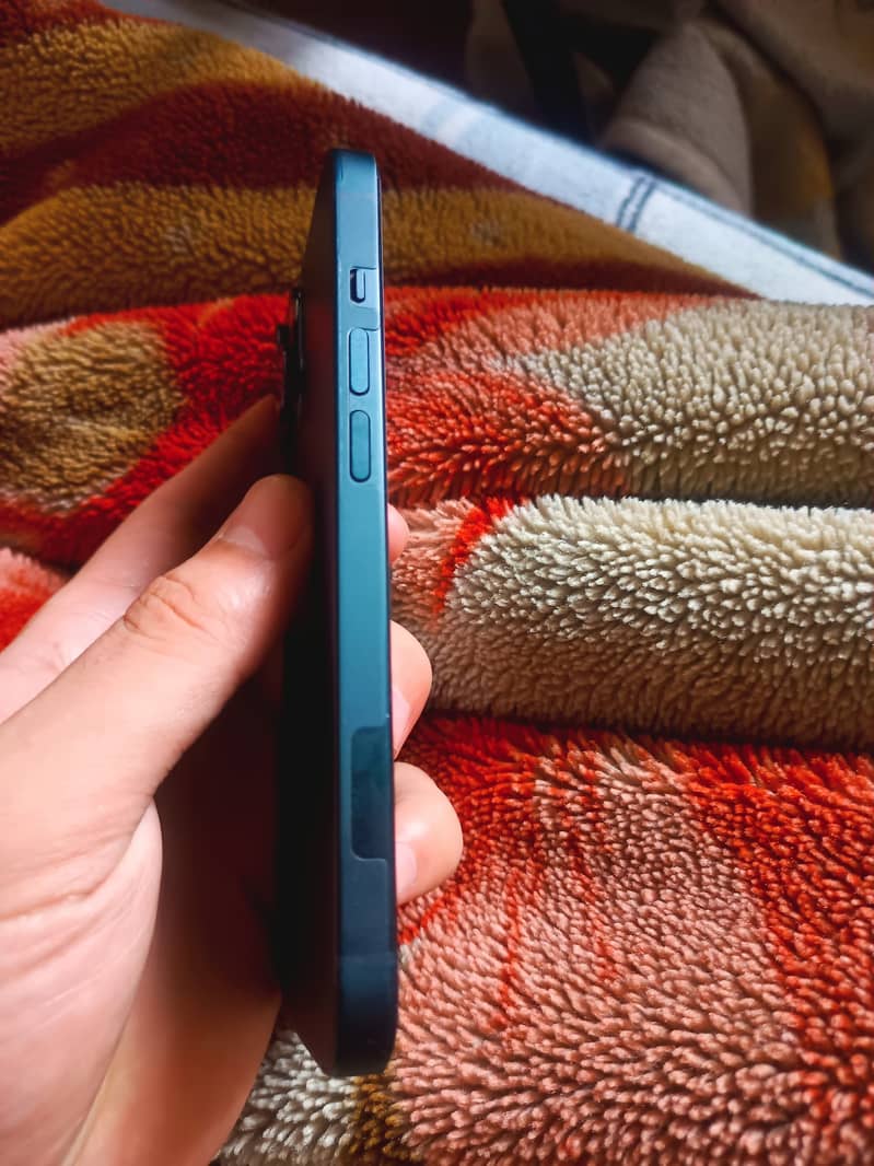 Apple iPhone 14 1