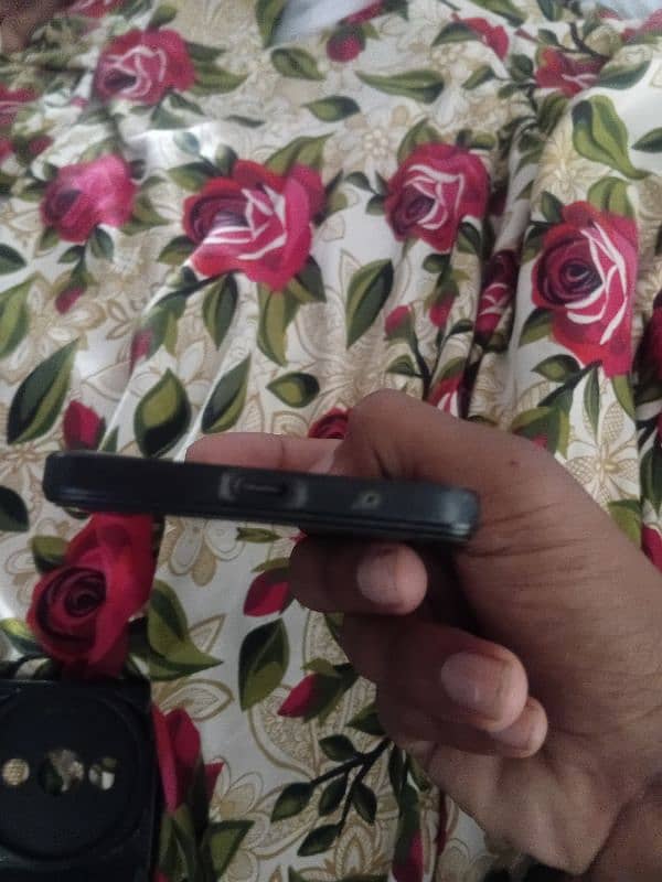 redmi a3 4 128 condition 10/10 warranty available box charger 0