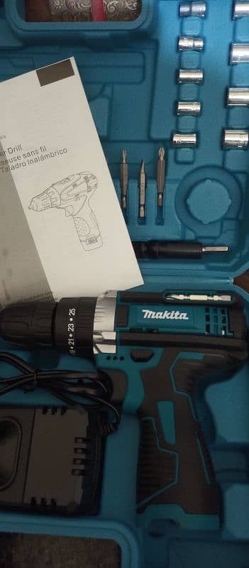 Best Quality Cordless Screwdriver kit with accessories and cover case 3