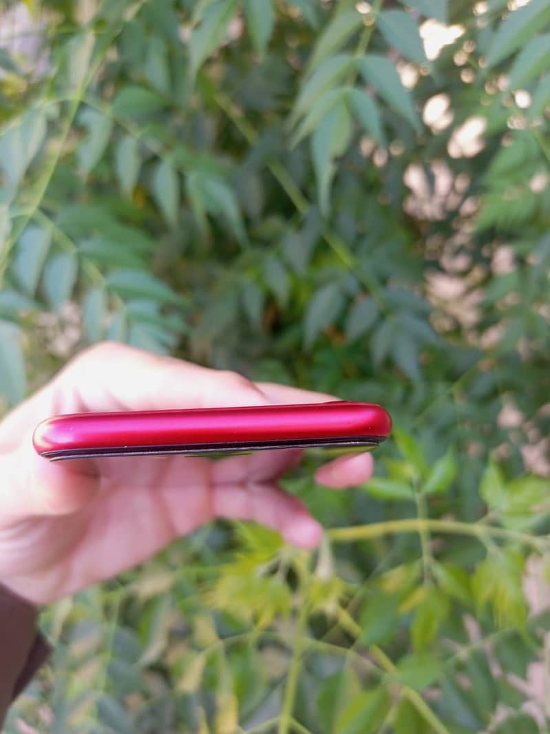 iPhone se 2022 3rd generation 0