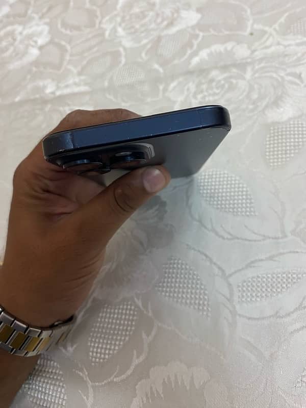 iPhone 15 pro max non PTA Factory Unlocked 4