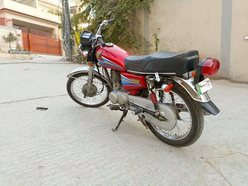 Honda CG 135 2007 Original Condition Lahore num open transfer old book 0