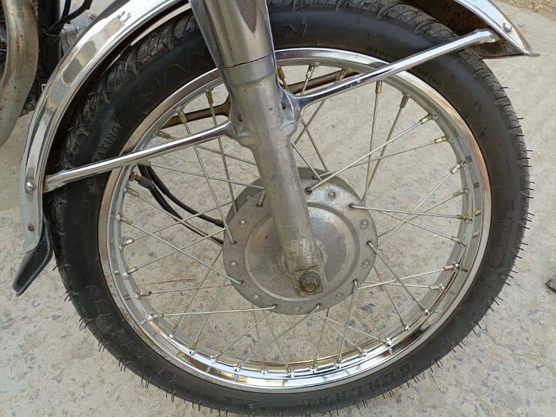 Honda CG 135 2007 Original Condition Lahore num open transfer old book 5