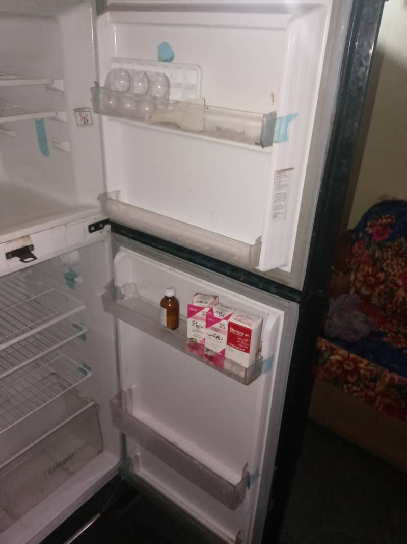 Downlance invertor fridge urgently sale 1