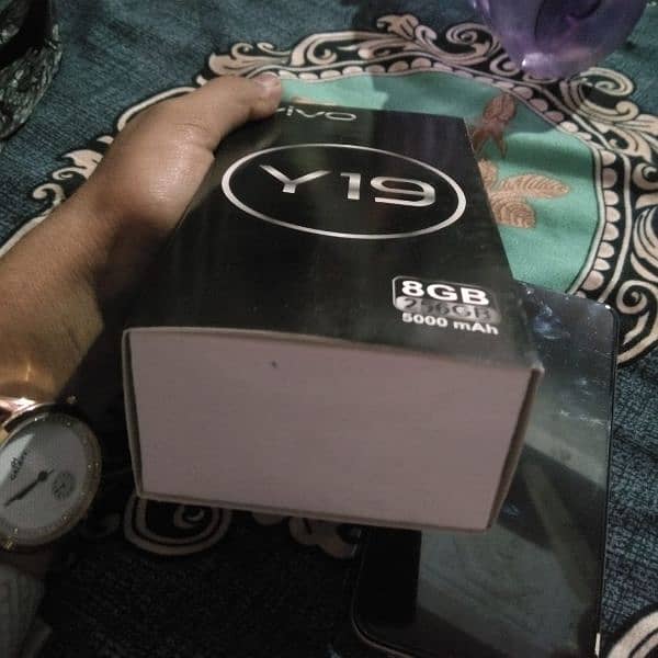 vivo y 19 8/256 5000 mh battery dual sim offical Pta proved with box . 5