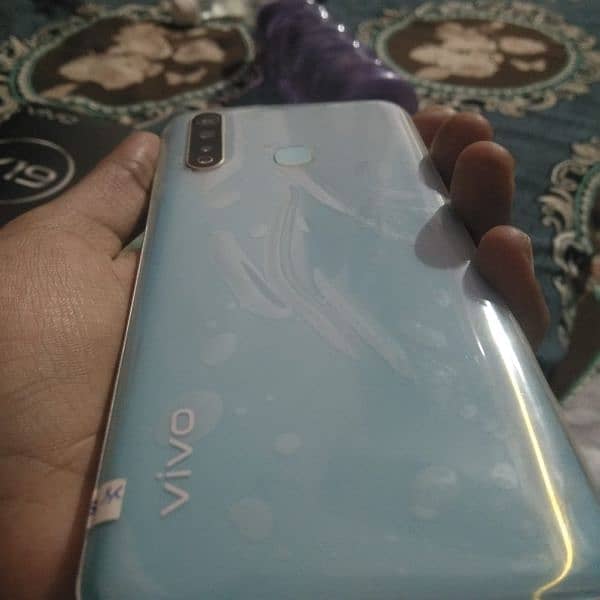 vivo y 19 8/256 5000 mh battery dual sim offical Pta proved with box . 10