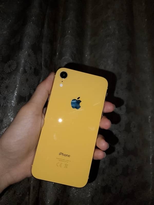 APPLE IPHONE XR 0