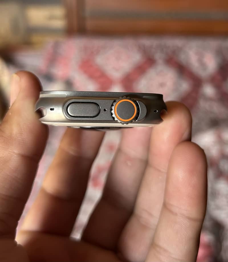 Apple Watch Ultra 2 49mm Titanium olive Alpine loop 5