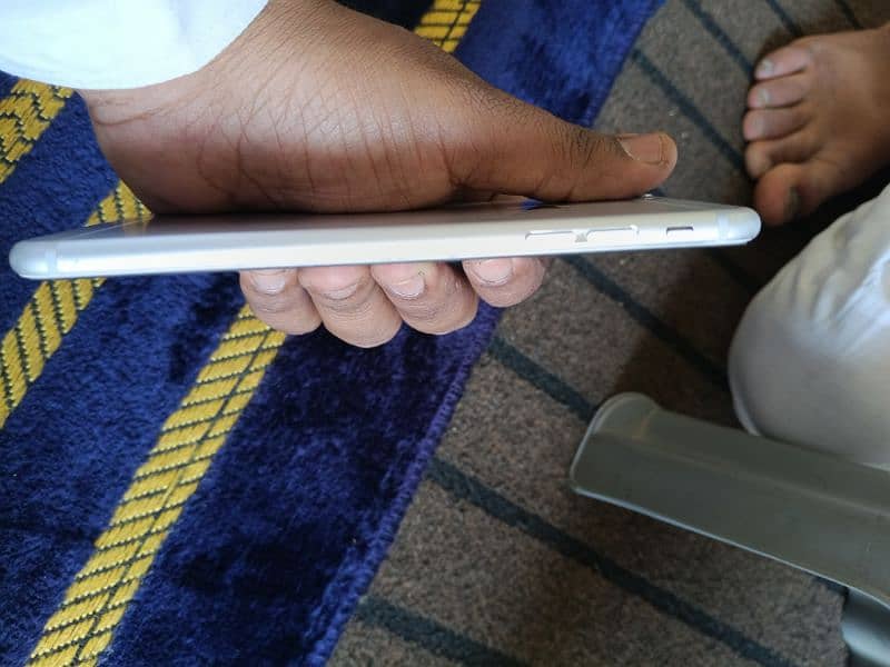 iphone 6s plus for urjant slae no any fult 3