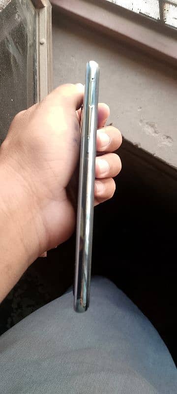 Vivo S1  4/128 With full box Plus Charger No open No repair 1