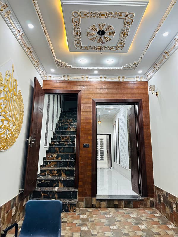 Triple Storey 563 Square Feet House For Sale In Sabzazar Scheme 1