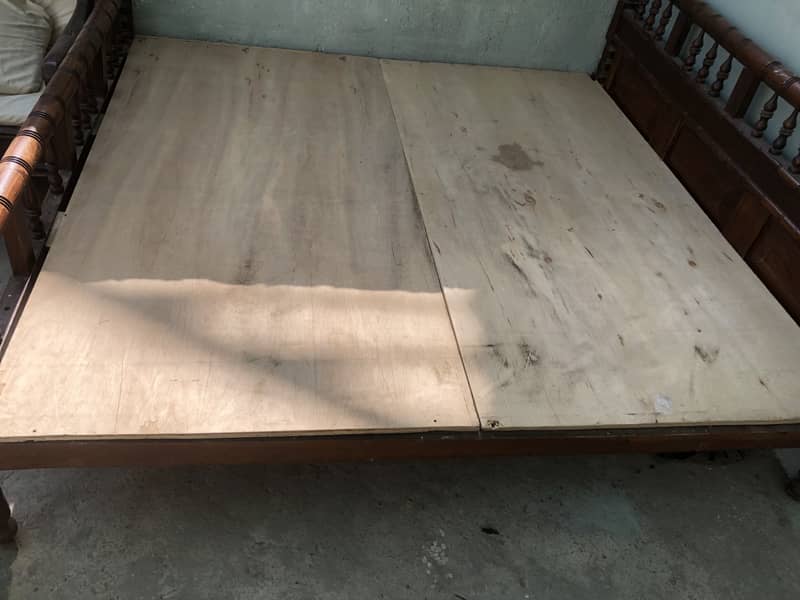 Double bed with Mattress contact on whatsapp 03166920463 3