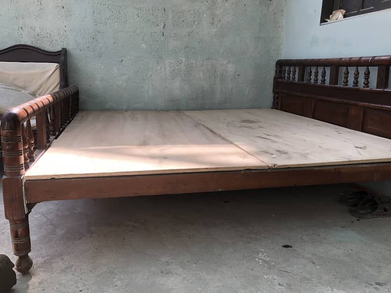 Double bed with Mattress contact on whatsapp 03166920463 4