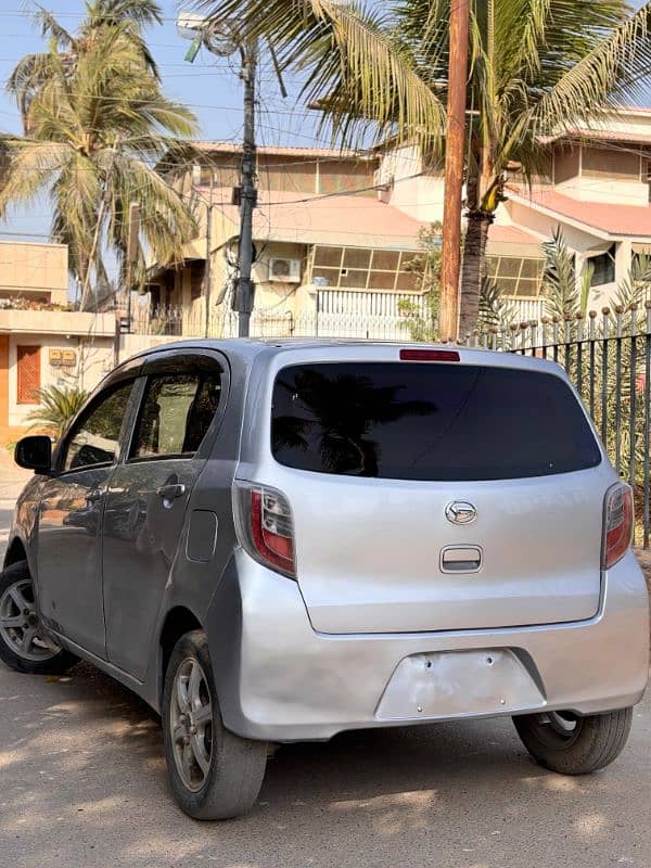 Daihatsu Mira 2012 4
