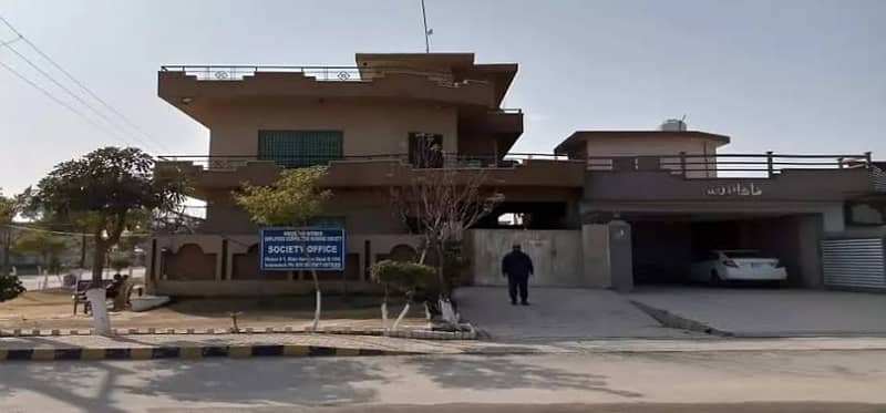 30*60 Plot For Sale 1