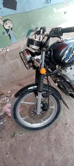 Suzuki GS 150