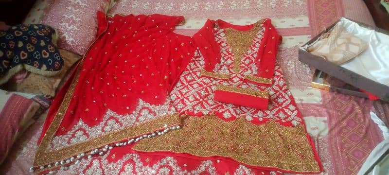 one time use bridal dress in new condition 0