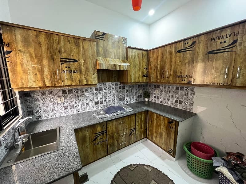 Prime Location 1 Kanal House In Central Park - Block A Is Best Option 10