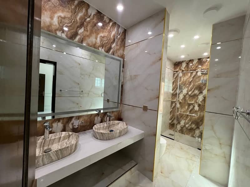 Prime Location House For sale Situated In Central Park - Block B 12