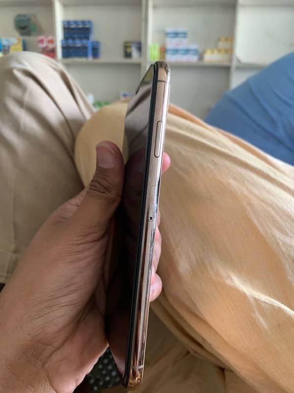 iphone Xsmax 64 gb 2