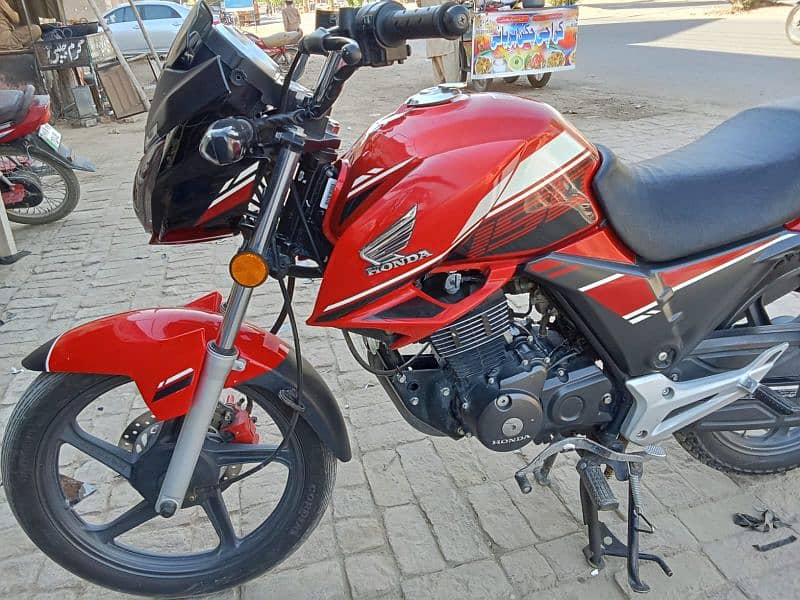Honda CB 150 F 1