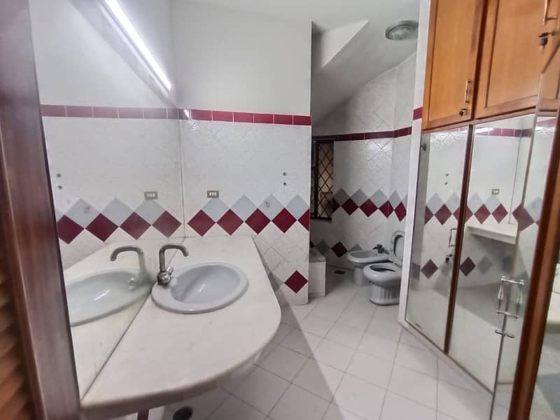 1 Kanal Basement Fully Furnished Available For Rent In Dha Phase 2 8