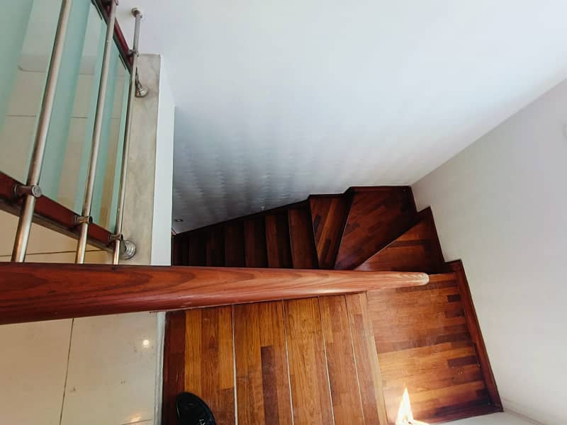 10 Marla Beautiful independent House Available For Rent in DHA Phase 4, AA Block Lahore Cantt 20