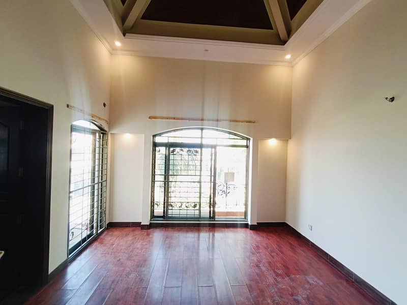 10 Marla Beautiful independent House Available For Rent in DHA Phase 4, AA Block Lahore Cantt 21