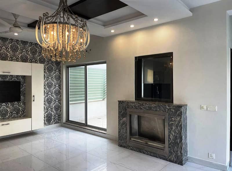 01 Kanal Beautiful Upper Portion independent Available For Rent in DHA Phase 5, G Block Lahore Cantt 5