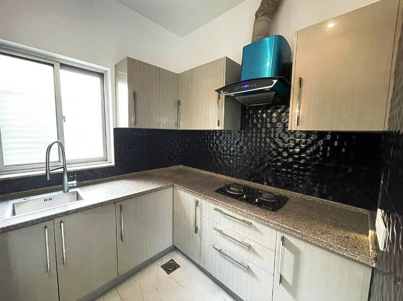 01 Kanal Beautiful Upper Portion independent Available For Rent in DHA Phase 5, G Block Lahore Cantt 7