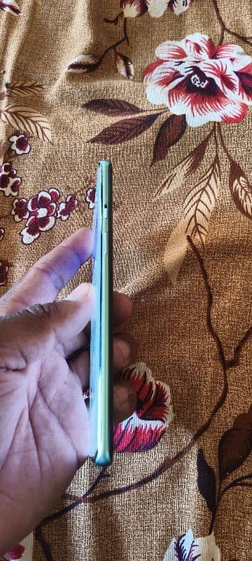 one plus 8 daba charger ni ha only phone he haaa 6