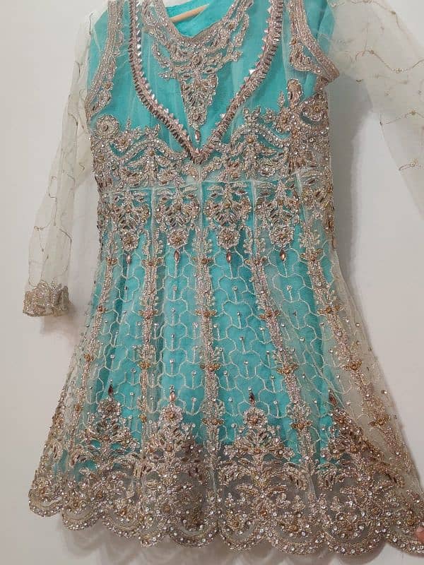 lehenga in good condition ( 1 time use) 2