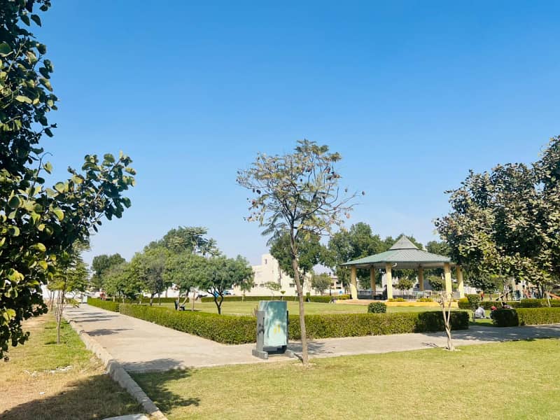 4 Kanal Residential Plot On Prime Location Available For Sale In Lake City Sector M-2 6