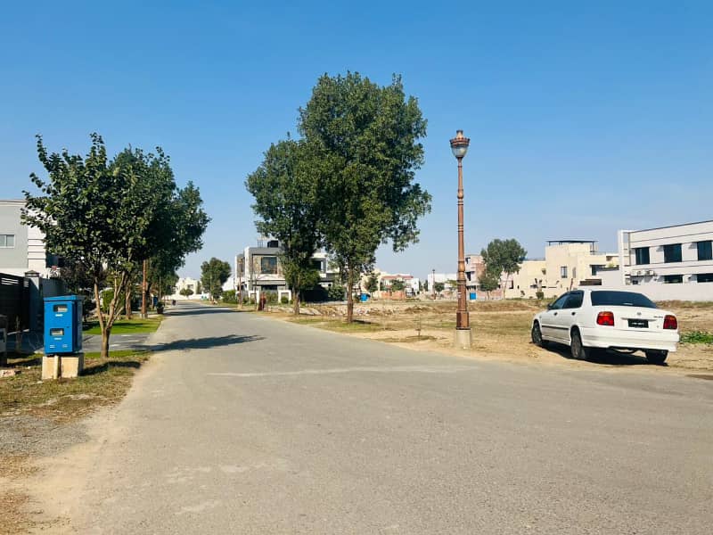 4 Kanal Residential Plot On Prime Location Available For Sale In Lake City Sector M-2 9