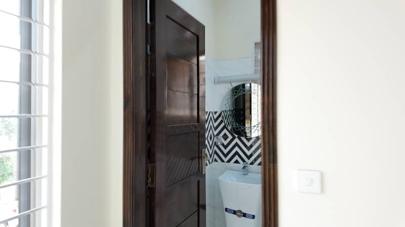 10 Marla Brand New Luxury Upper Portion Available For rent in Sector E 4