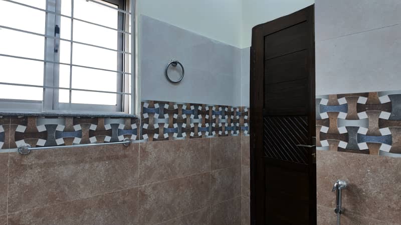 10 Marla Brand New Luxury Upper Portion Available For rent in Sector E 6