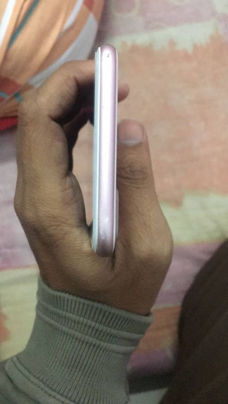 iPhone 7plus 128/gb non pta 1