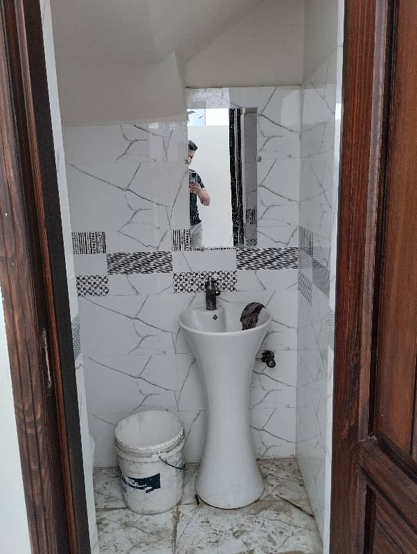 18 Marla Brand New Lock Option Lower lock Upper Portion Available with Gas Original pictures Attached Available For Rent in the Heart of bahria town lahore 2