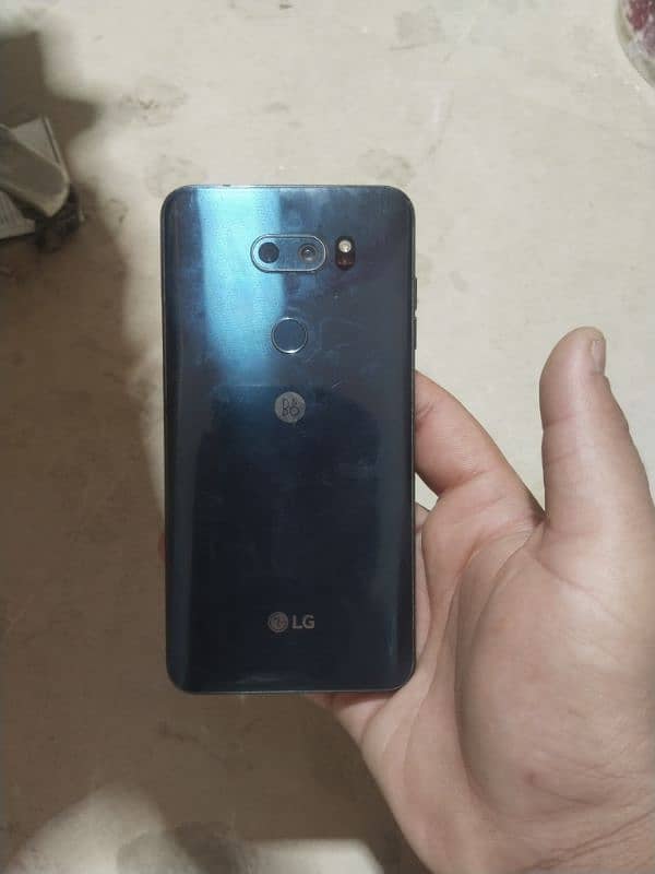 lg v30 1