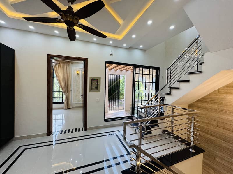 5 Marla Ultra Advance Modern Smart Features Designer Brand New House Meeting With Direct Owner 10