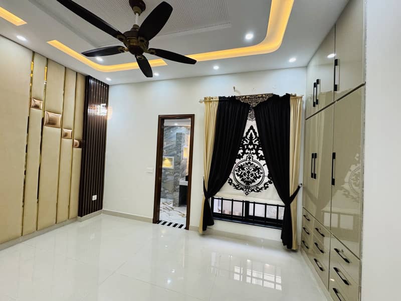 5 Marla Ultra Advance Modern Smart Features Designer Brand New House Meeting With Direct Owner 16
