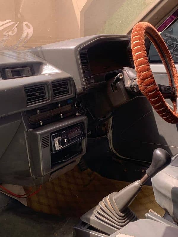 Toyota Corolla 1986 9