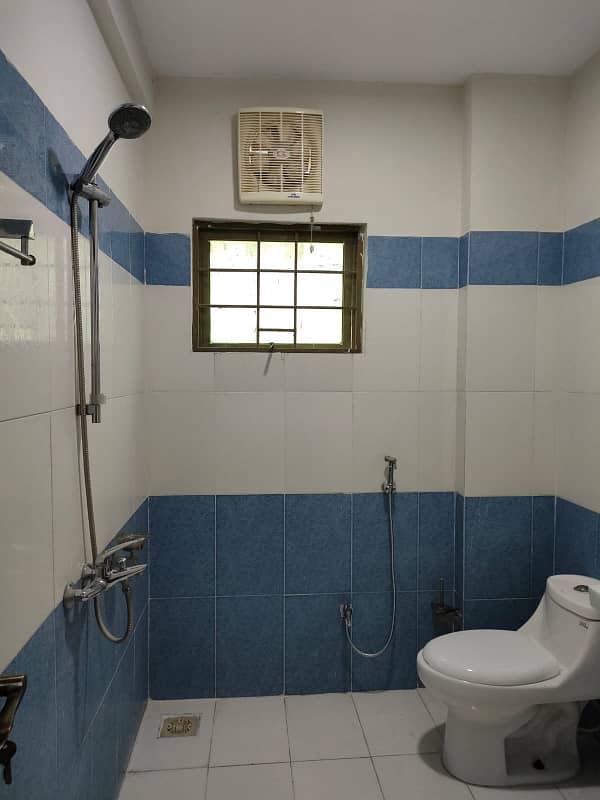 12 Marla 4 Bed Flat On 4th Floor Available For Rent In Askari-11, Lahore 12