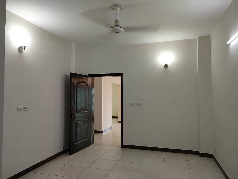 12 Marla 4 Bed Flat On 4th Floor Available For Rent In Askari-11, Lahore 13