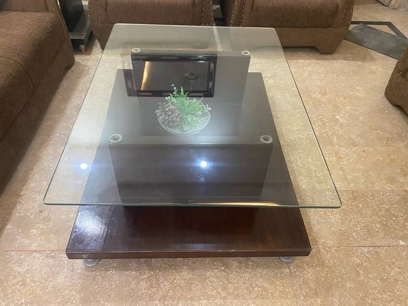 Drawing room center & side tables 1
